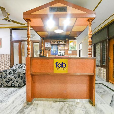 Fabhotel Royal Inn Chandīgarh Екстериор снимка