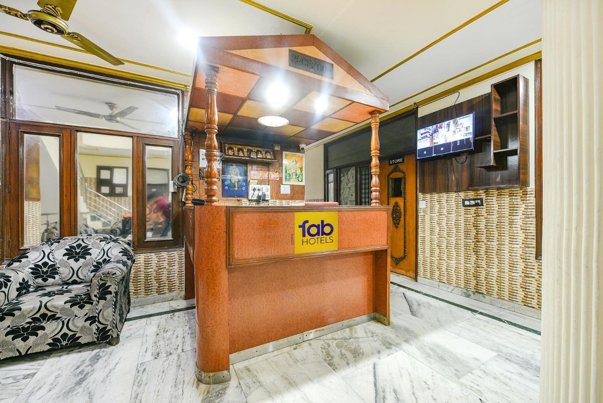 Fabhotel Royal Inn Chandīgarh Екстериор снимка
