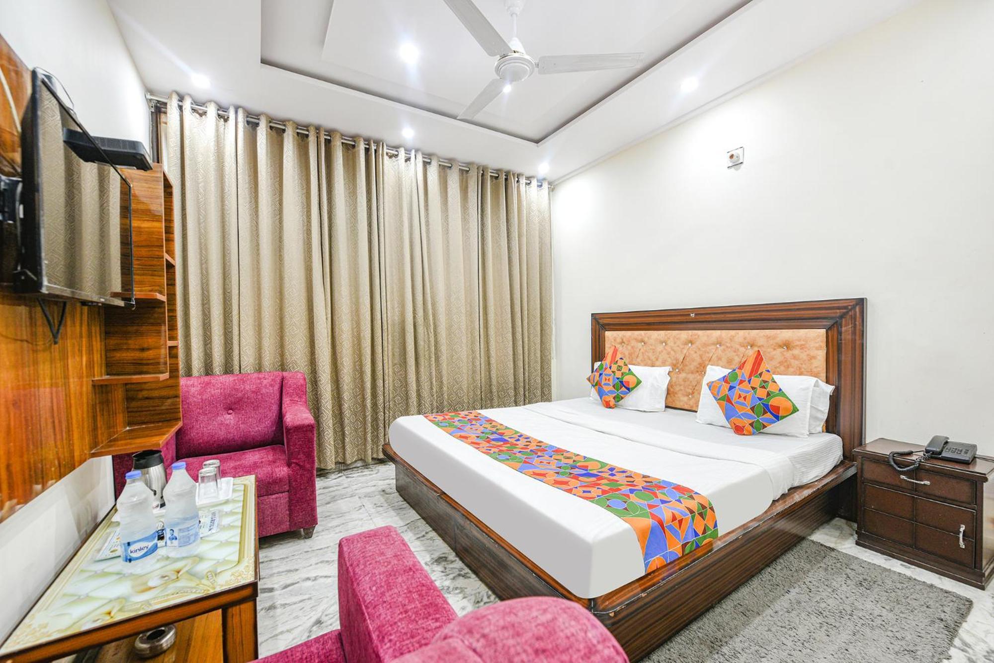 Fabhotel Royal Inn Chandīgarh Екстериор снимка